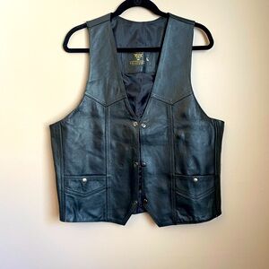 Black leather men’s vest size large